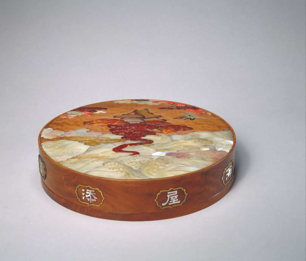 图片[1]-Sandalwood Treasure Inlaid Round Box-China Archive